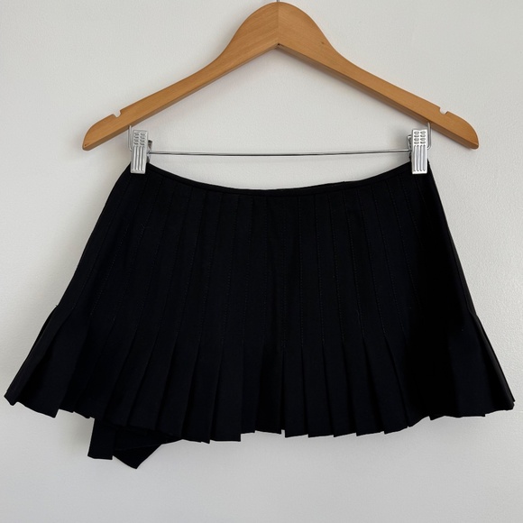 Short Box Pleated Micro Mini Skirt Black Size M Dark Academia Whimsygoth K-Pop - Picture 2 of 8
